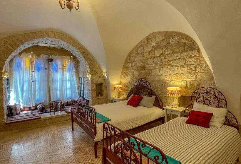 پانسیون Dar Al Majus