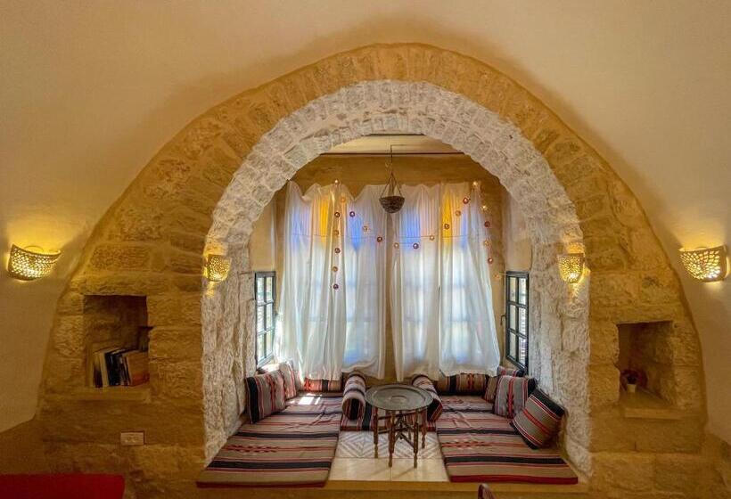 پانسیون Dar Al Majus