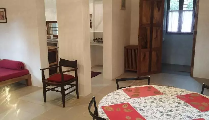 پانسیون Isai Ambalam Guest House