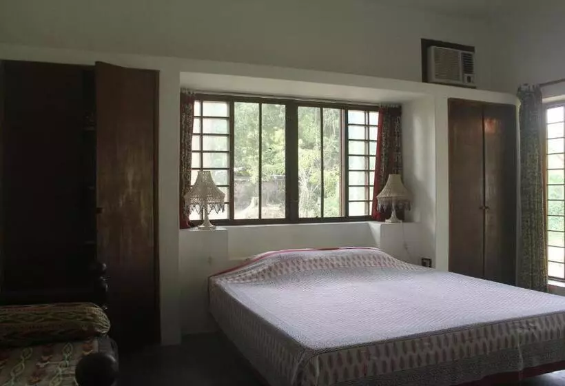 پانسیون Isai Ambalam Guest House