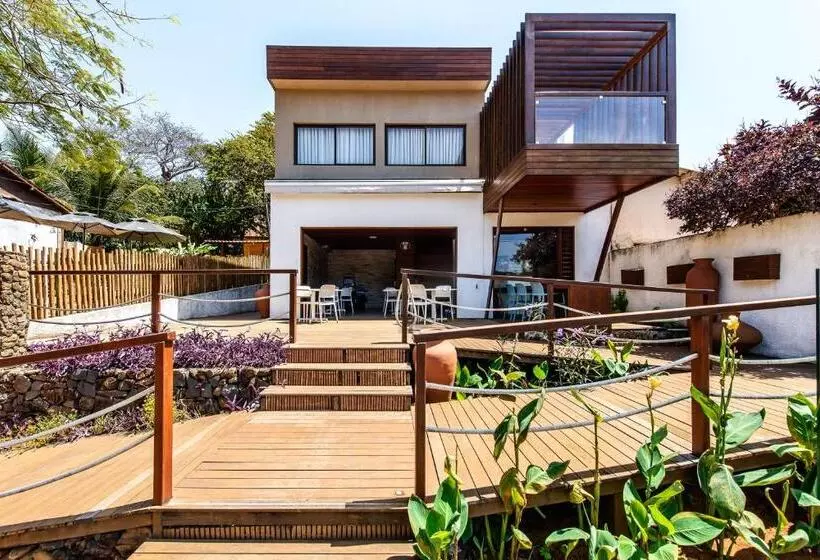 پانسیون Pousada Corveta