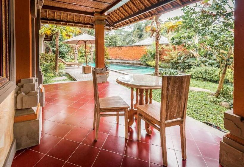 ペンション The Kalangan