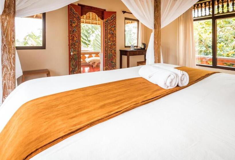 ペンション The Kalangan