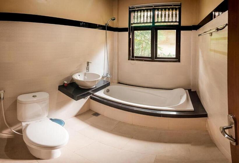 ペンション The Kalangan