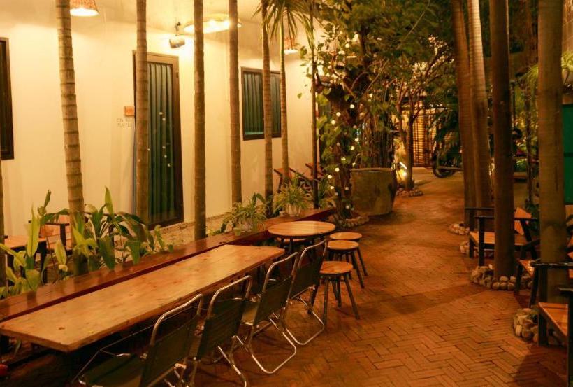 پانسیون The Local House Phu Yen