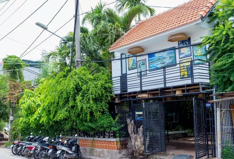 پانسیون The Local House Phu Yen