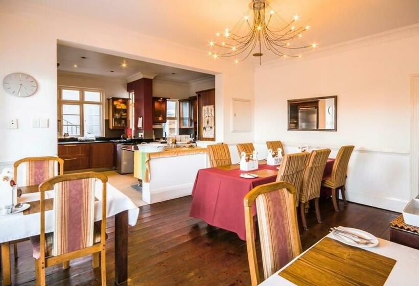 פנסיון Bon Ami Guest House