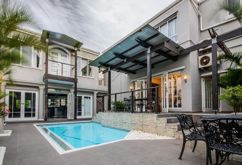 פנסיון Bon Ami Guest House