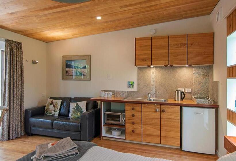 פנסיון Chalet Karaka