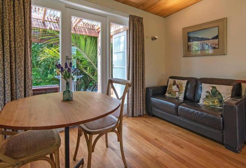 פנסיון Chalet Karaka