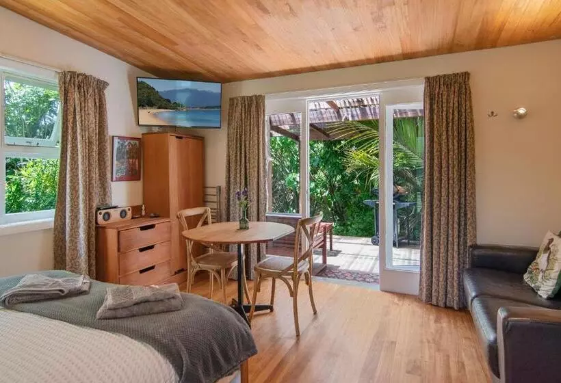 Majatalo Chalet Karaka