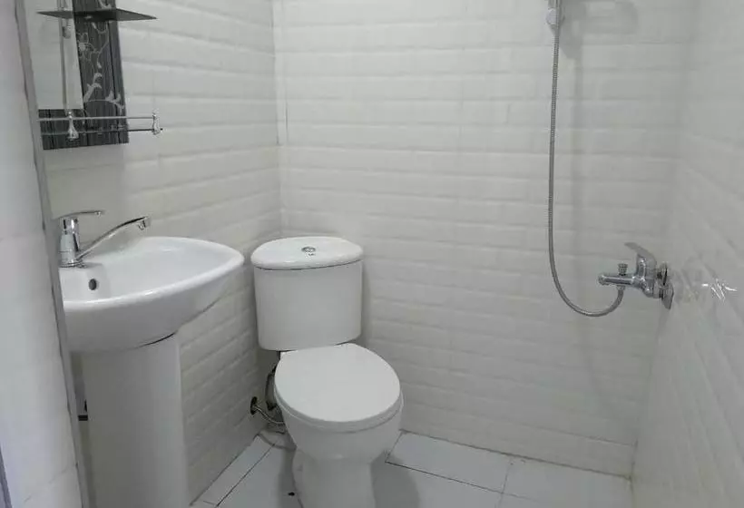 پانسیون Geno Guest House