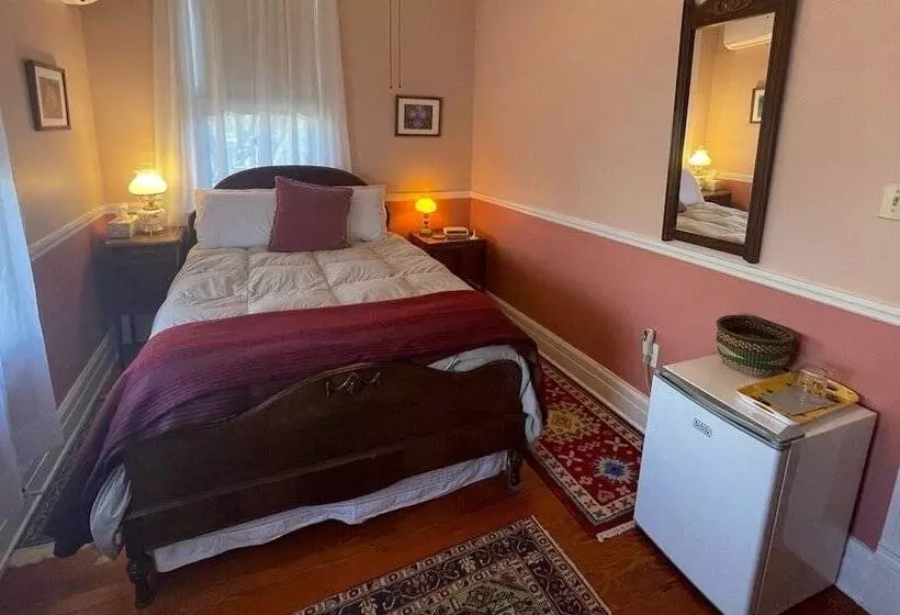 Aamiaismajoitus (B&B) The Grey Swan Inn Llc