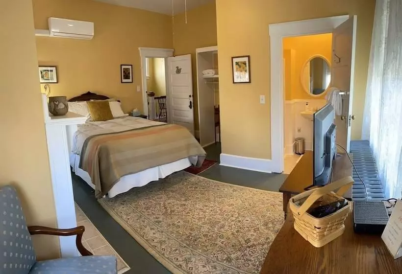 Aamiaismajoitus (B&B) The Grey Swan Inn Llc