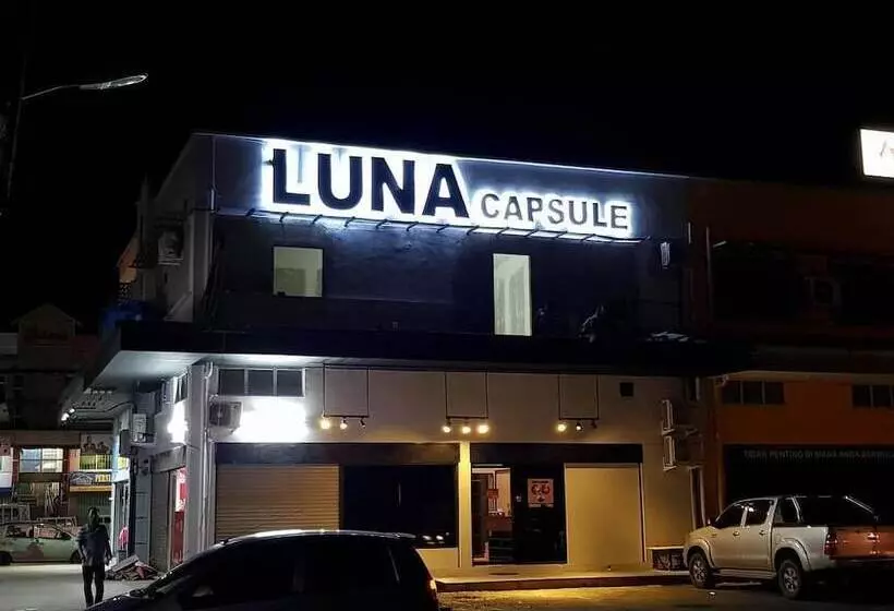 هتل کپسول Luna Capsule