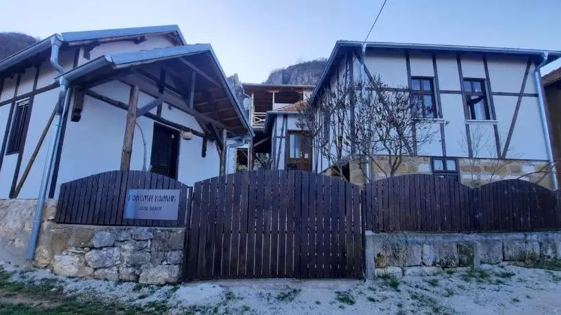 هتل Golemi Kamik Pirot