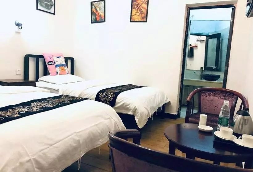 ペンション Fenghuang Little Bear Family Guest House