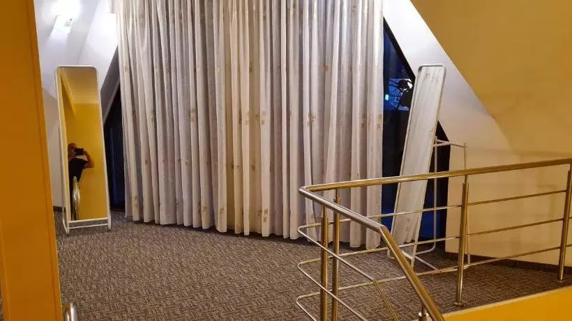 Majatalo Poiana Rasnoavei