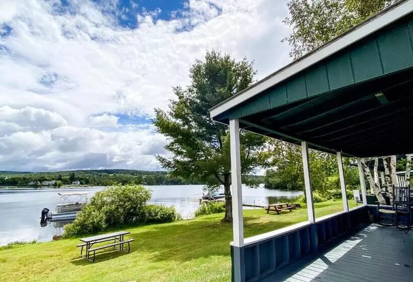 Motelli Rangeley Town & Lake