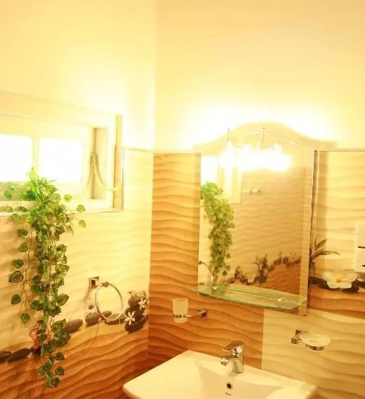 پانسیون Aken Villa