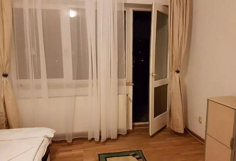 ペンション Bigcitty Rooms