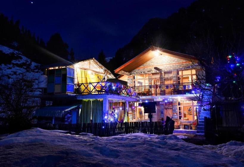 هاستل The Crazy Indian Pad