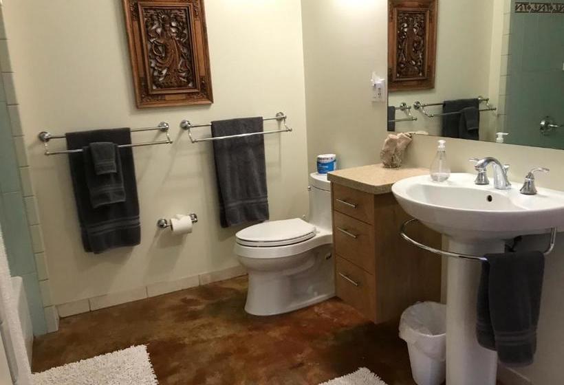 住宿加早餐  Volcano Park Rentals