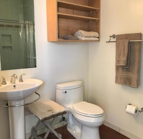 住宿加早餐  Volcano Park Rentals