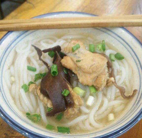 פנסיון Floral Joy · Po Shan Gong Guan Fenghuang