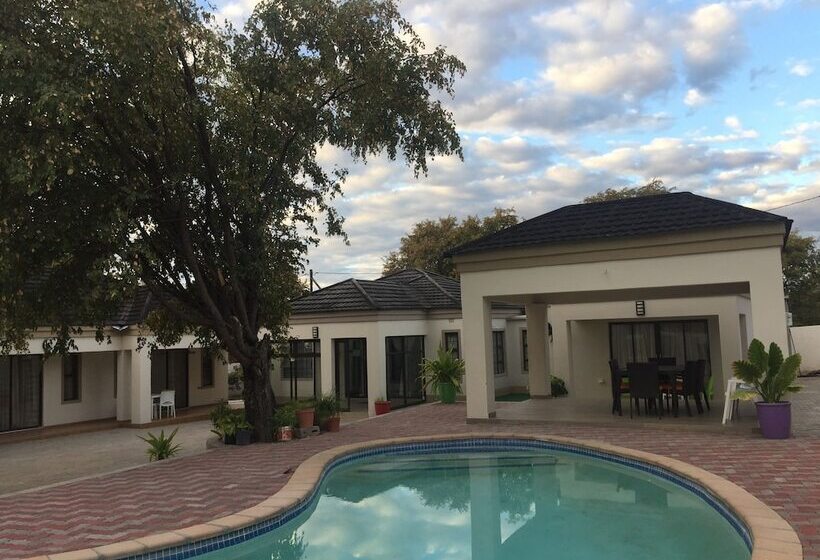 پانسیون Lediba Guest Lodge