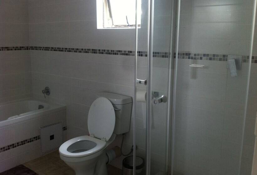 پانسیون Lediba Guest Lodge