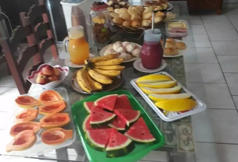 ペンション Pousada Casa D` Guio