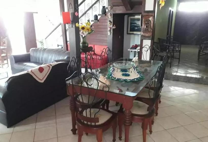 ペンション Pousada Casa D` Guio