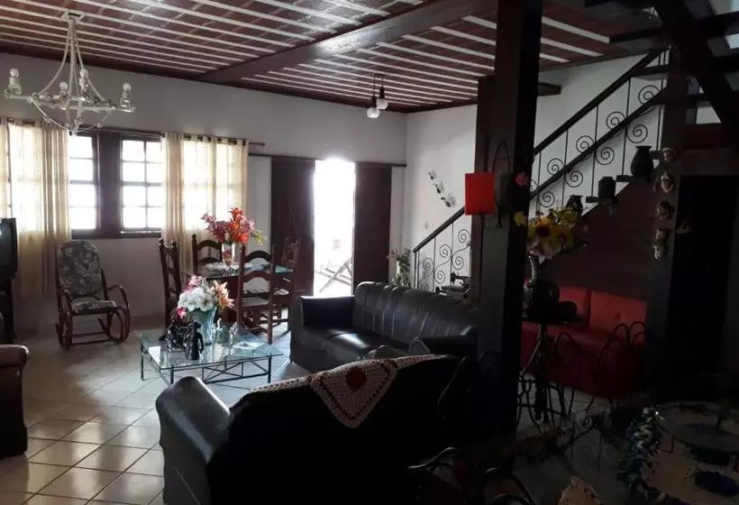 ペンション Pousada Casa D` Guio
