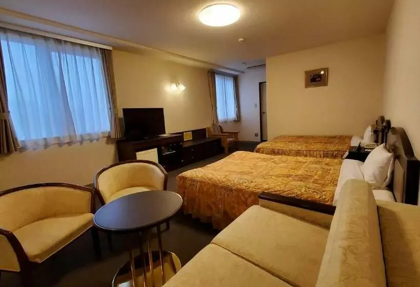 Hotelli Nobeoka Urban