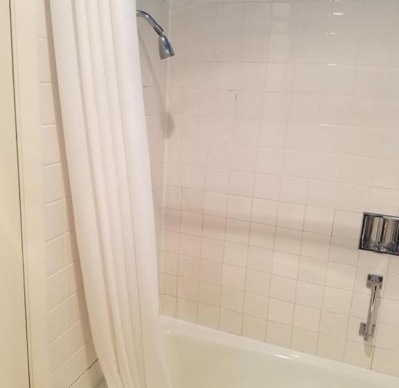 فندق على الطريق Buckhorn Resort