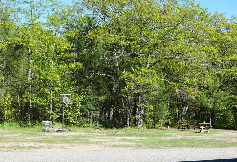 فندق على الطريق Buckhorn Resort