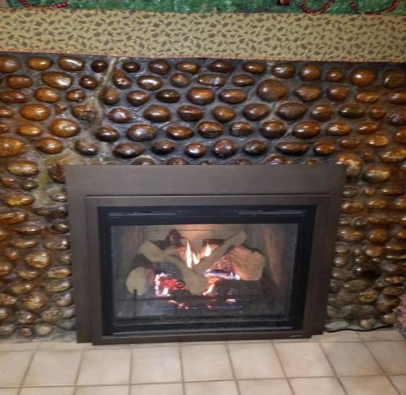 فندق على الطريق Buckhorn Resort