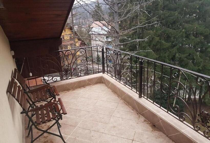 پانسیون Edy's Royal Predeal