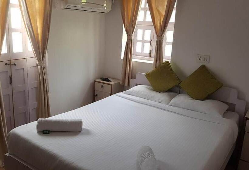 Majatalo Marquito S Guest House