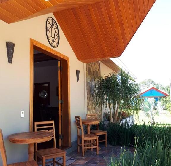 膳宿费 Pousada Déllis