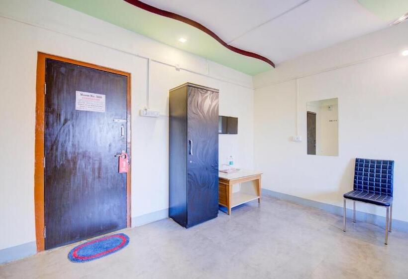 Hotel Oyo 9910 Sambram Inn