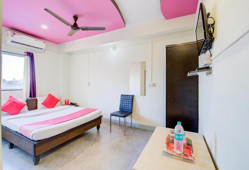 Hotel Oyo 9910 Sambram Inn