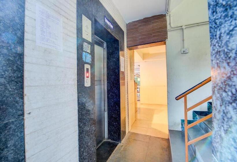 Hotel Oyo 9910 Sambram Inn