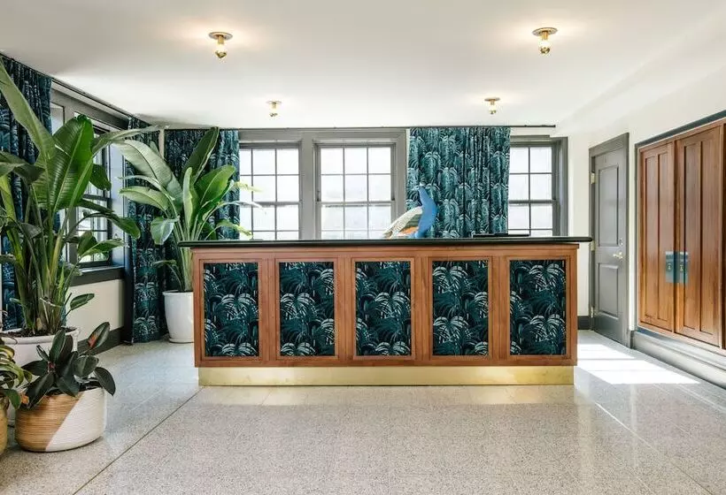 هتل Clermont Atlanta, By Oliver