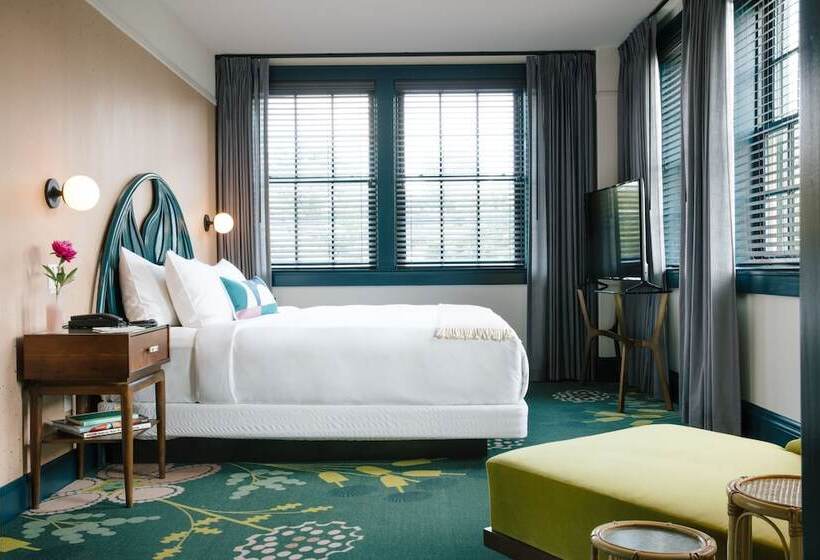 هتل Clermont Atlanta, By Oliver