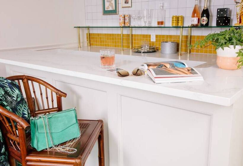 هتل Clermont Atlanta, By Oliver