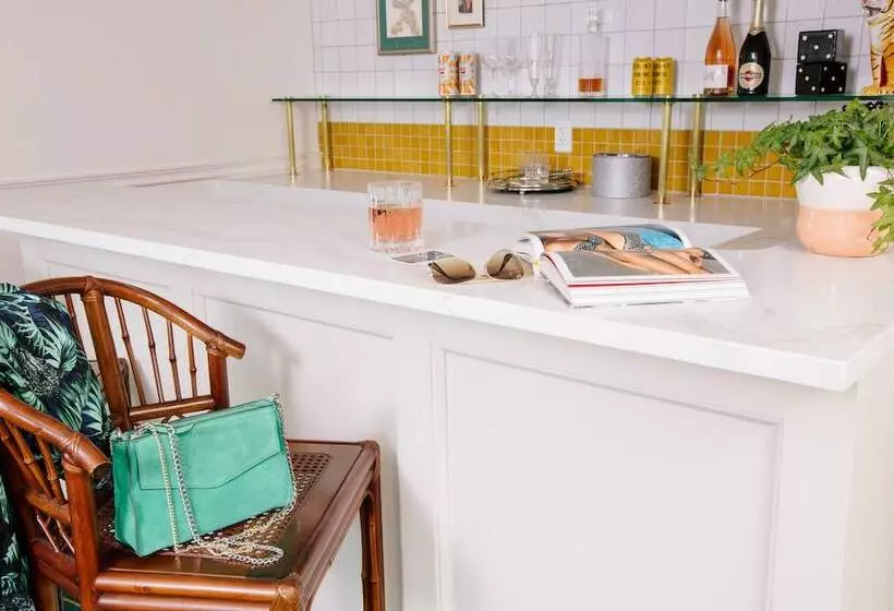 هتل Clermont Atlanta, By Oliver