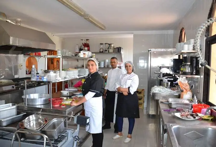 هتل Maison Kasba Bonheur & Bien Etre Emma & Gilles