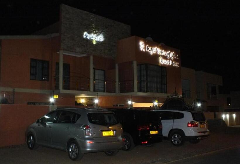 پانسیون Royal Castle Guest House